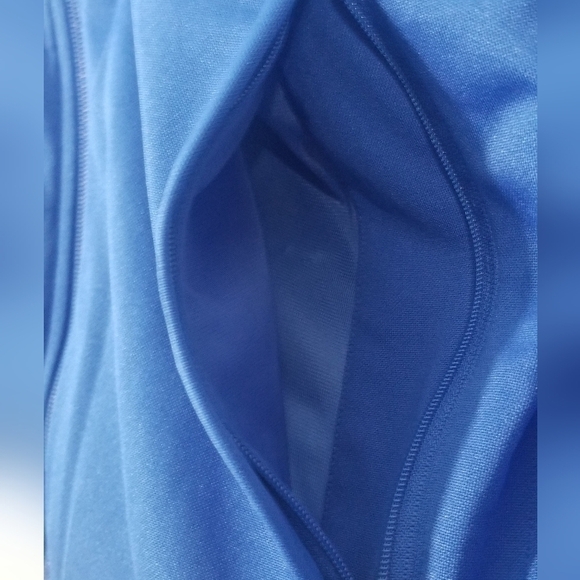 Nike Full Zip Lightweight Jacket. Dual Zipping Hand Pockets. Size Large. - Picture 4 of 10